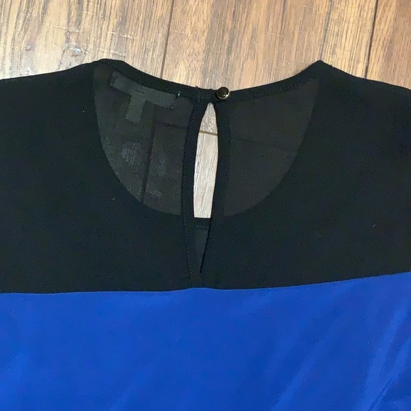 Blue and black top - Picture 3 of 5